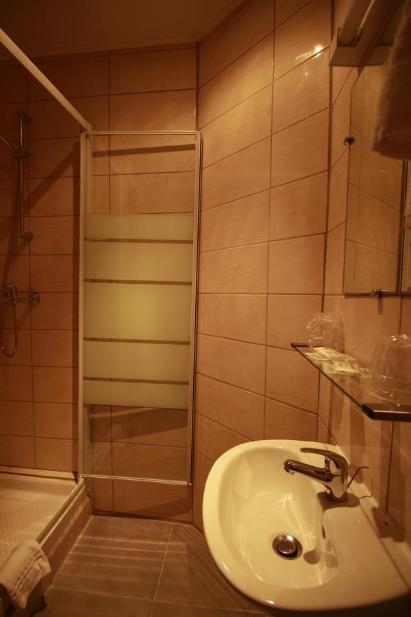 Hotel Moderne Марсилия Екстериор снимка